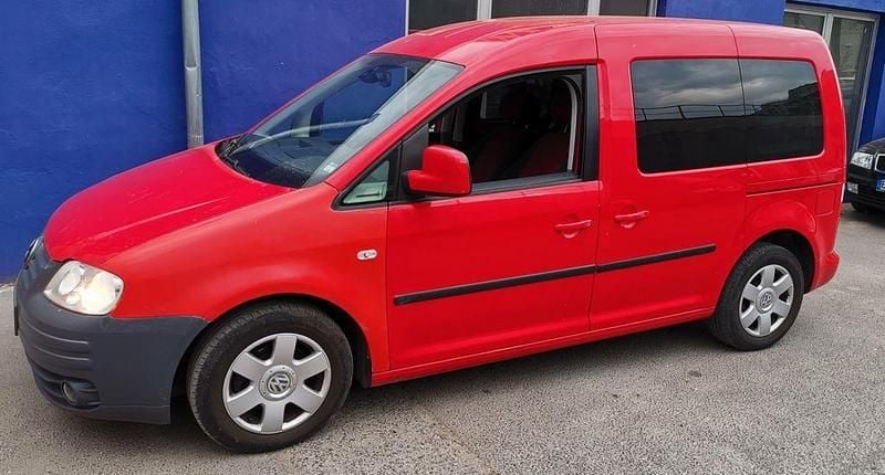 Gebraucht VW Caddy Life 80 PS (58 kW) 2010 Rot Van / Kleinbus