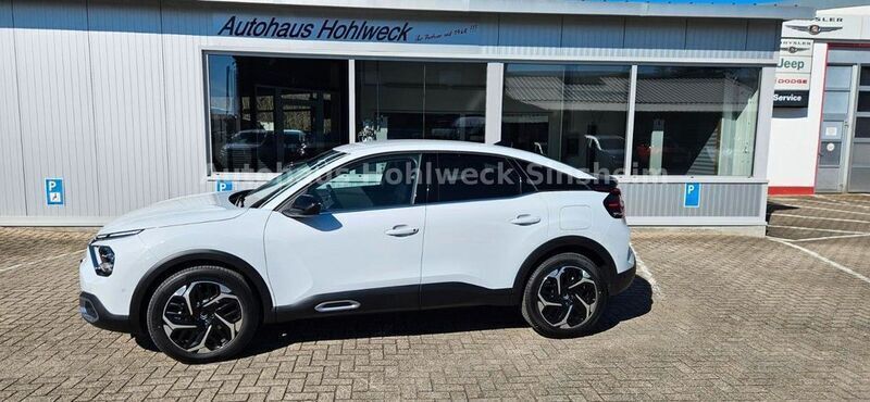 Weiß Gebraucht 2025 Citroën C4 PureTech Limousine | 24.900 € (Teuer) - Bild 1/4