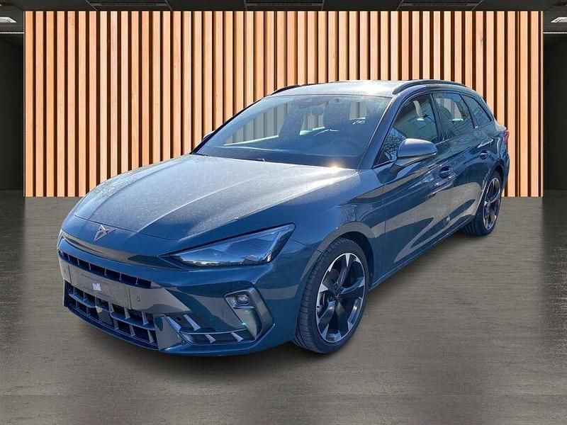 Gebraucht Cupra Leon 150 PS (110 kW) 2025 Blau Kombi