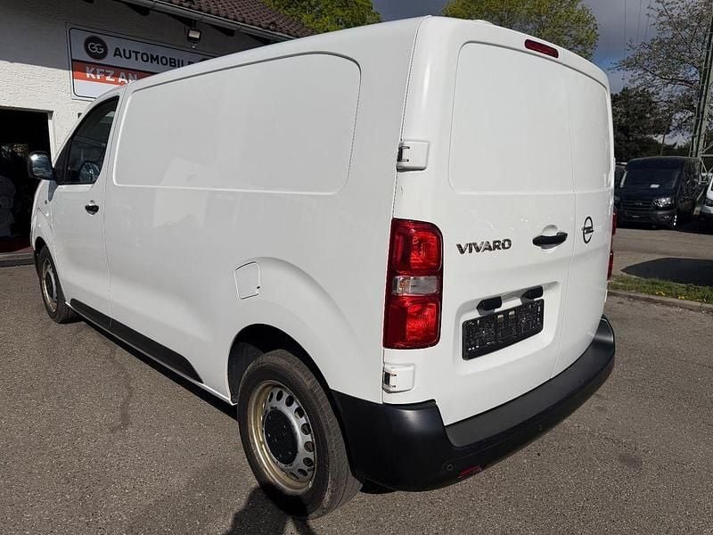Gebraucht Opel Vivaro Edition 102 PS (75 kW) 2021 Weiß Van / Kleinbus