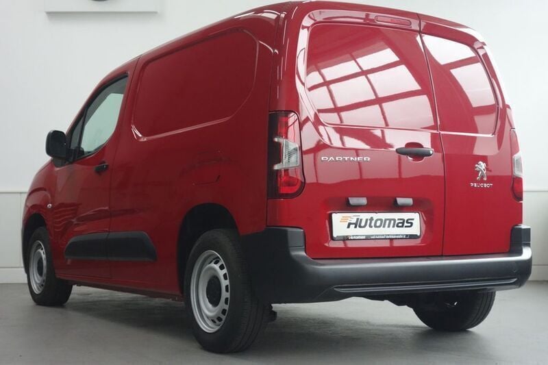 Gebraucht Peugeot Partner 75 PS (55 kW) 2021 Rot Van / Kleinbus