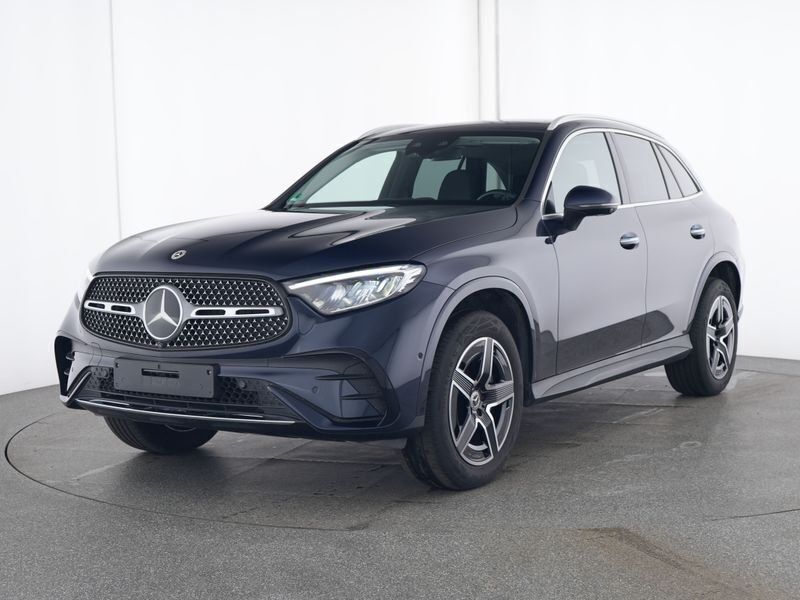 Blau Gebraucht 2022 Mercedes GLC300 AMG SUV | 57.780 € - Bild 1/4