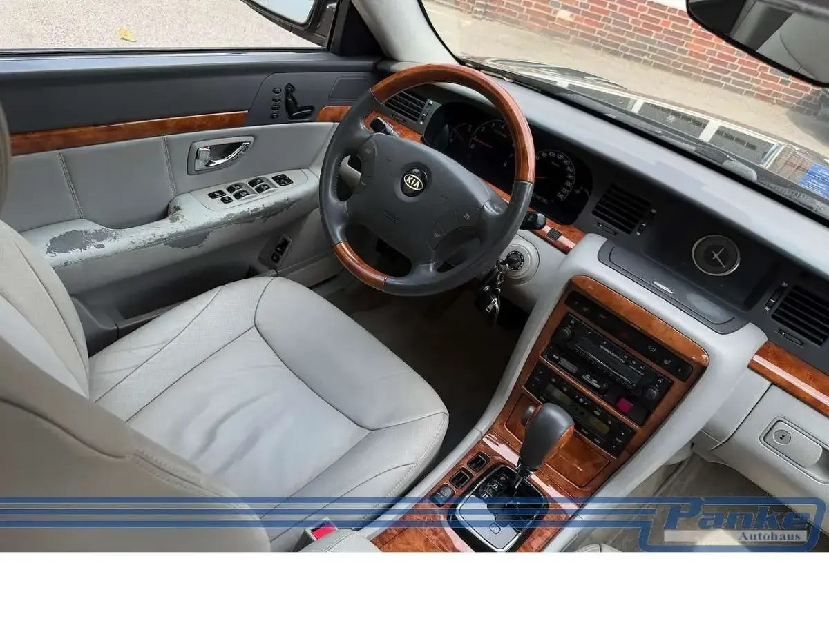 Gebraucht Kia Opirus 203 PS (149 kW) 2005 Rot Limousine