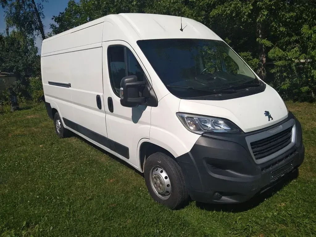 Gebraucht Peugeot Boxer 163 PS (119 kW) 2018 Weiß Van