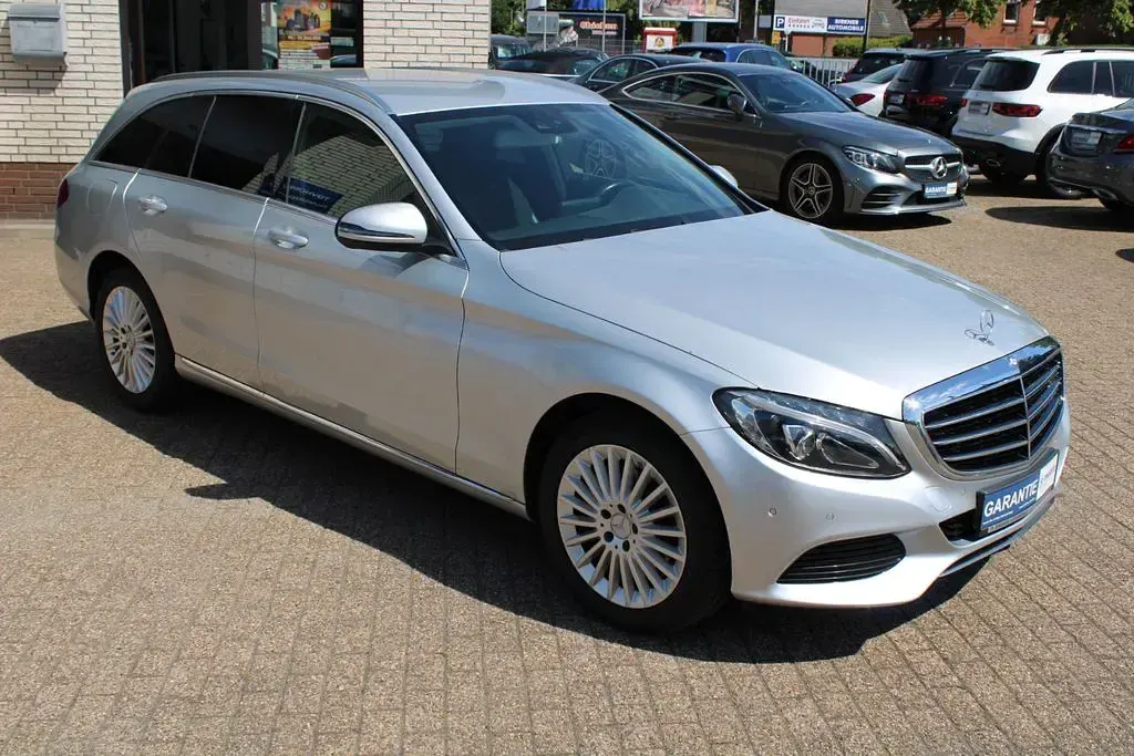 Gebraucht Mercedes C180 Luxury 156 PS (114 kW) 2016 Silber Limousine
