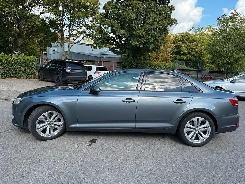 Gebraucht Audi A4 Design 286 PS (210 kW) 2019 Grau Limousine