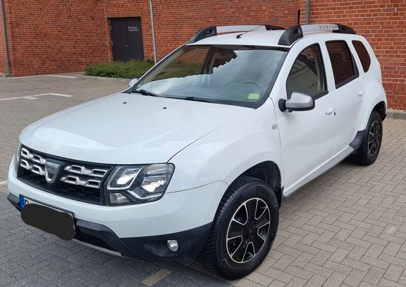 Weiß Gebraucht 2016 Dacia Duster Prestige SUV | 7.990 € (Fairer Preis) - Bild 1/4