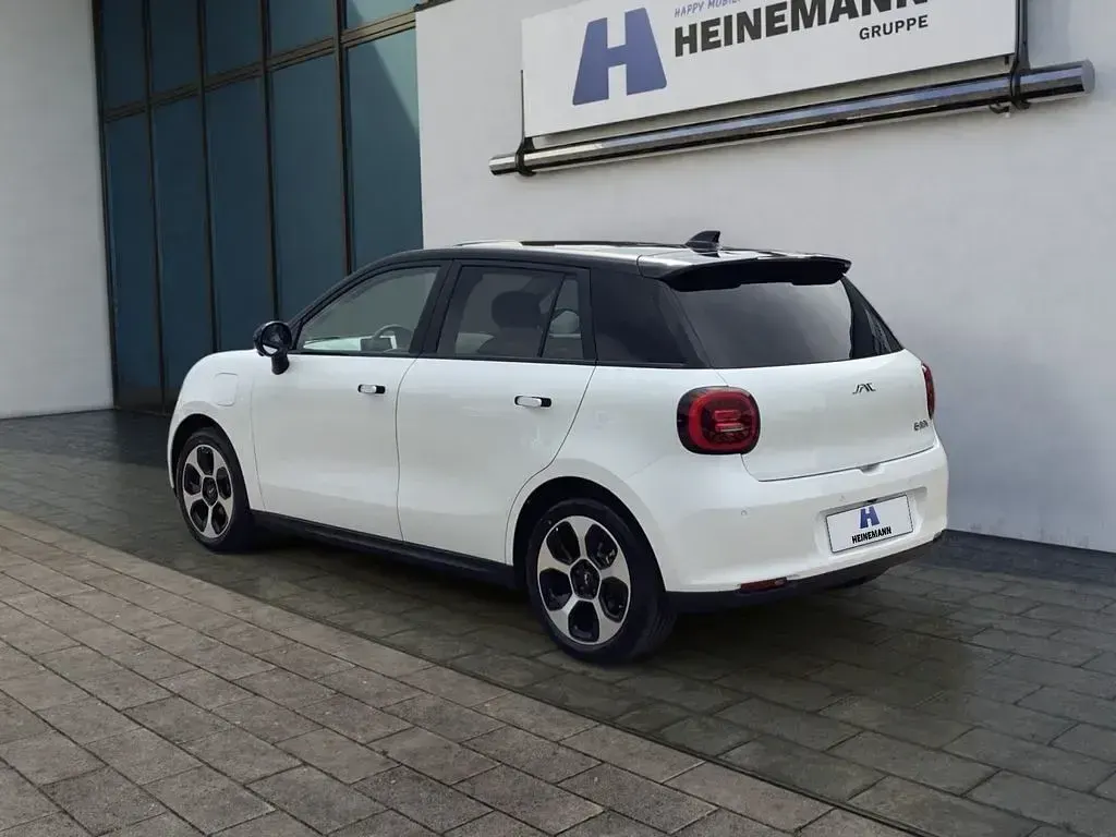 Neu JAC E30X 100 kW (136 PS) 2026 Schwarz Kleinwagen