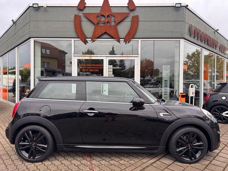 Schwarz Gebraucht 2018 Mini Cooper D Kleinwagen | 14.950 € (Fairer Preis) - Bild 1/4