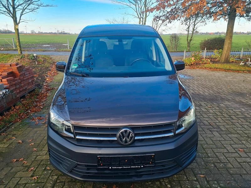 Braun Gebraucht 2018 VW Caddy Van / Kleinbus | 14.800 € (Fairer Preis) - Bild 1/4