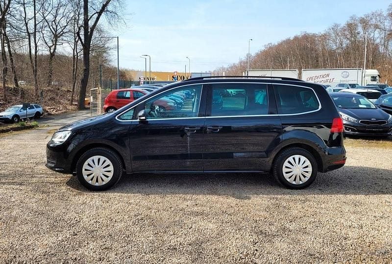 Gebraucht VW Sharan Comfortline 150 PS (110 kW) 2011 Schwarz Van / Kleinbus