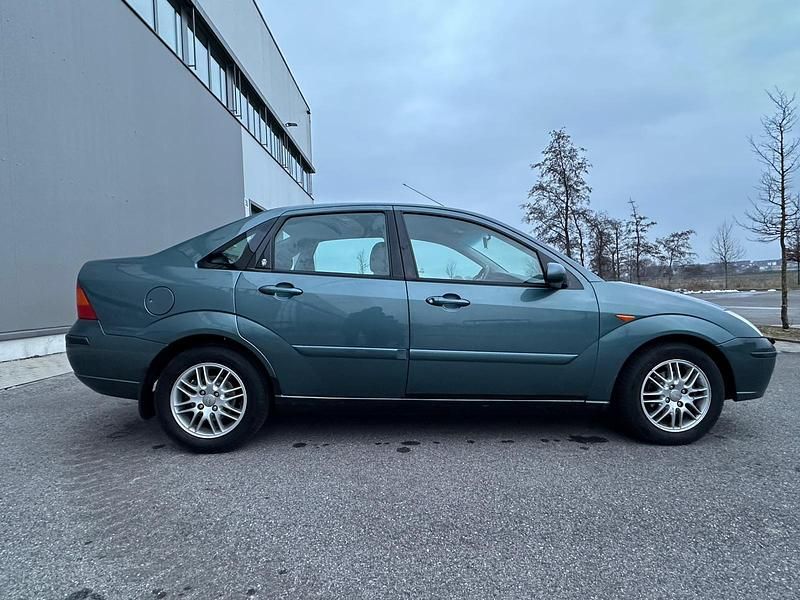 Gebraucht Ford Focus Ghia 116 PS (85 kW) 2004 Limousine