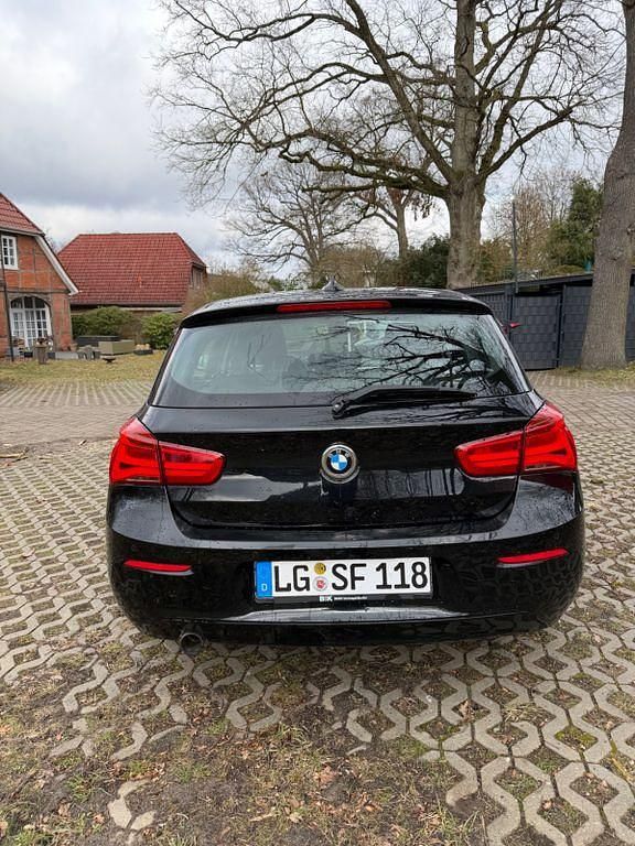 Gebraucht BMW 118 Advantage 136 PS (100 kW) 2018 Schwarz Kleinwagen