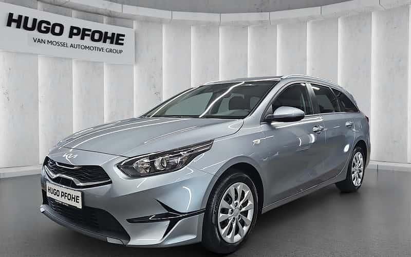 Silber Gebraucht 2023 Kia Ceed Sportswagon Vision Kombi | 18.999 € (Guter Preis) - Bild 1/4