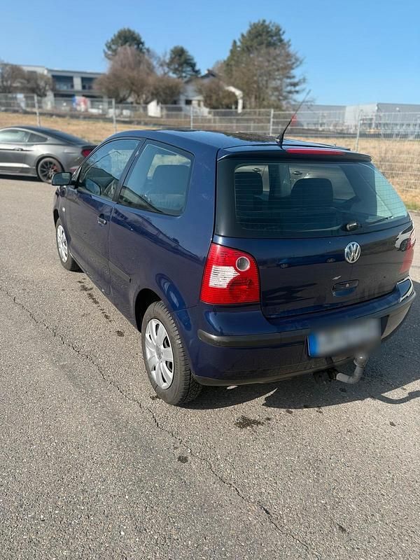 Gebraucht VW Polo 60 PS (44 kW) 2002 Blau Kleinwagen