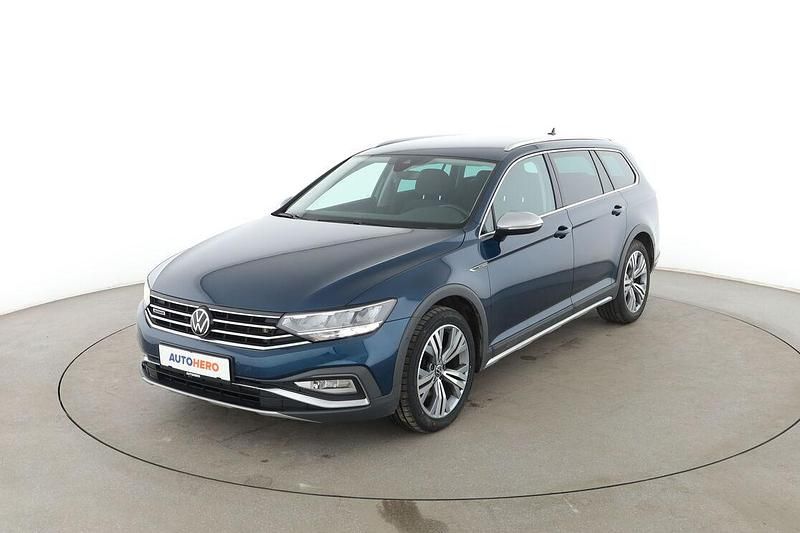 Gebraucht VW Passat Alltrack 200 PS (147 kW) 2020 Blau Kombi