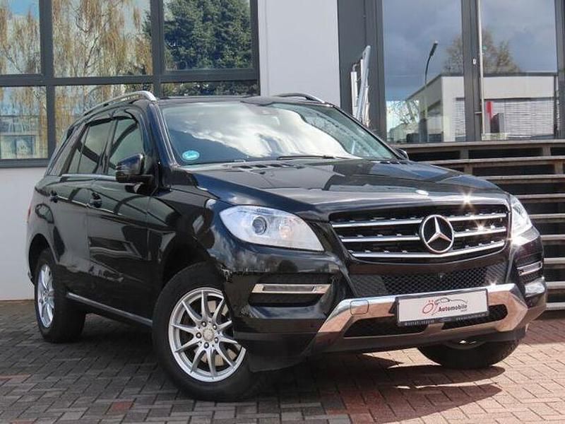 Gebraucht Mercedes ML350 258 PS (189 kW) 2015 Schwarz SUV