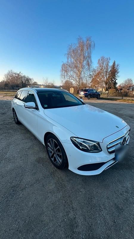 Gebraucht Mercedes E350 258 PS (189 kW) 2017 Weiß Kombi