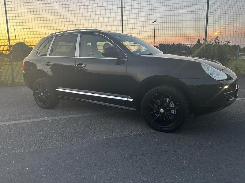 Schwarz Gebraucht 2006 Porsche Cayenne SUV | 6.999 € (Teuer) - Bild 1/4