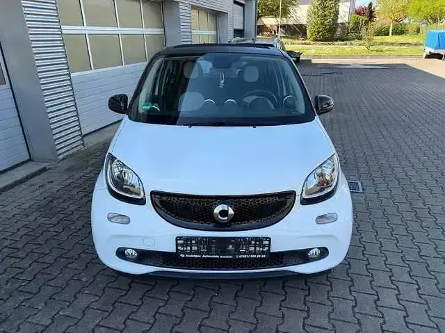 Second-hand Smart ForFour Passion 71 CP (52 kW) 2015 Alb Hatchback