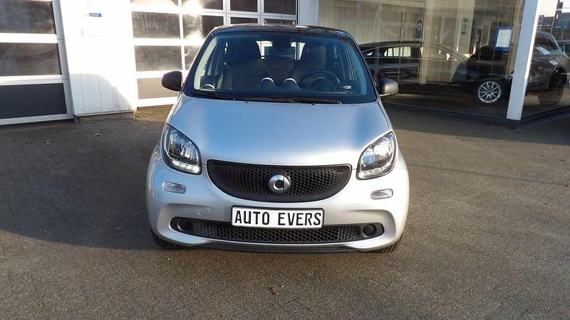 Gebraucht Smart ForFour 71 PS (52 kW) 2017 Silber Kleinwagen