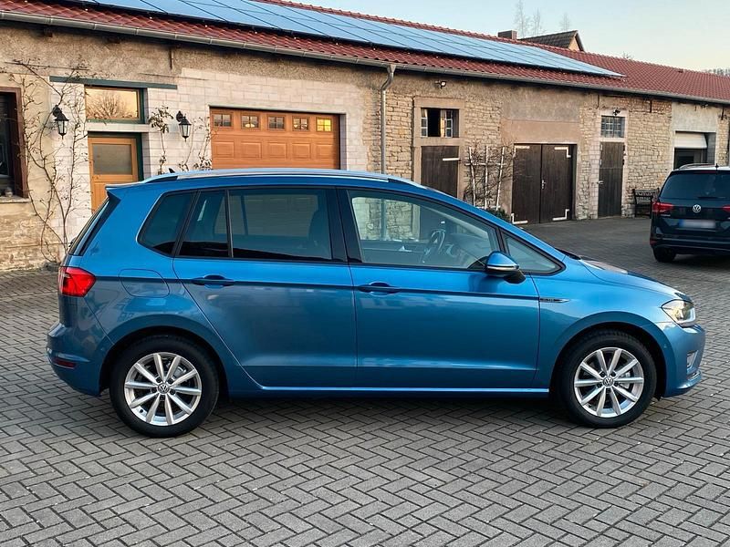 Gebraucht VW Golf VII 110 PS (80 kW) 2017 Blau Limousine