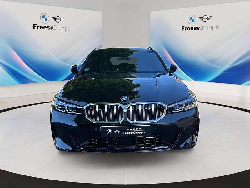 Gebraucht BMW 320 Shadowline 190 PS (139 kW) 2025 Schwarz Kombi