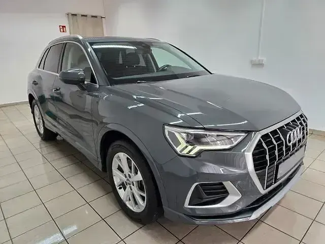Usata Audi Q3 Advanced 190 CV (139 kW) 2019 Grigio SUV