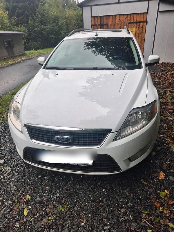 Weiß Gebraucht 2009 Ford Mondeo Kombi | 2.000 € (Superpreis) - Bild 1/4