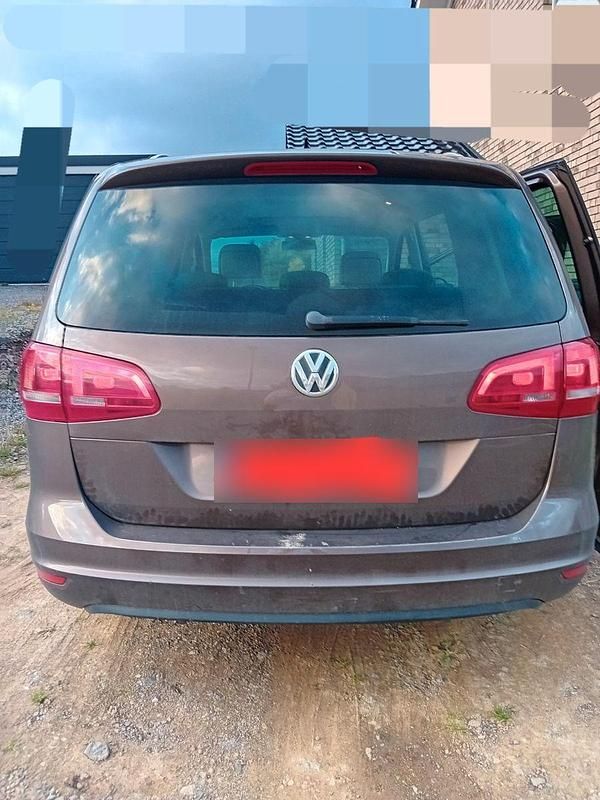 Gebraucht VW Sharan Highline 177 PS (130 kW) 2013 Braun Van / Kleinbus