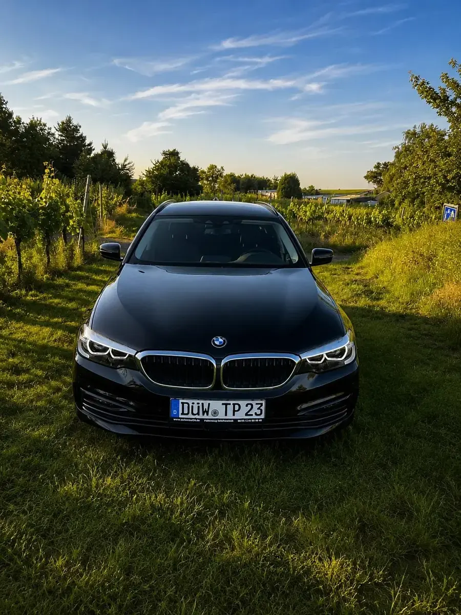 Gebraucht BMW 530 Sport Line 252 PS (185 kW) 2019 Schwarz Kombi