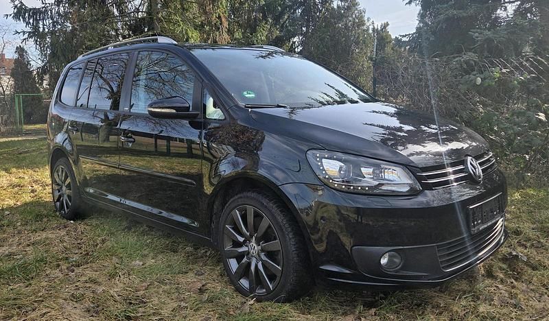 Gebraucht VW Touran Style 140 PS (102 kW) 2012 Schwarz Van / Kleinbus