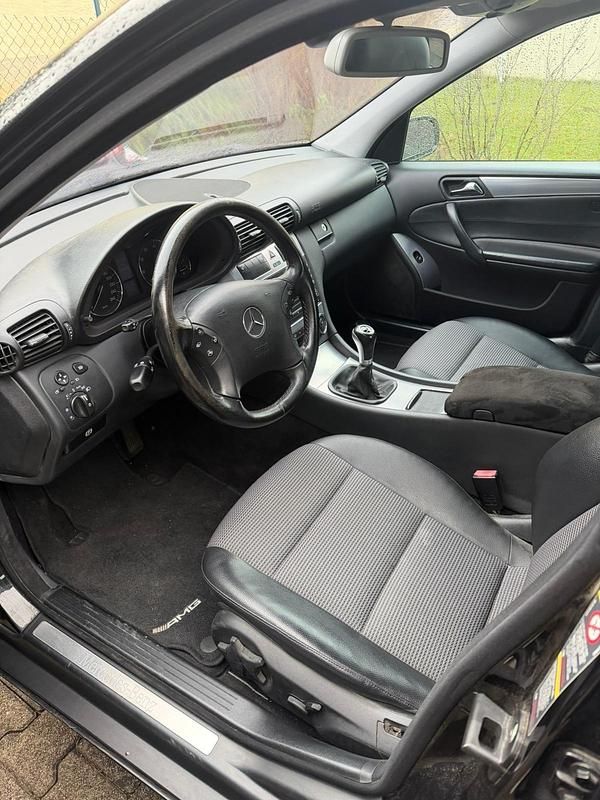 Gebraucht Mercedes C230 194 PS (142 kW) 2005 Limousine