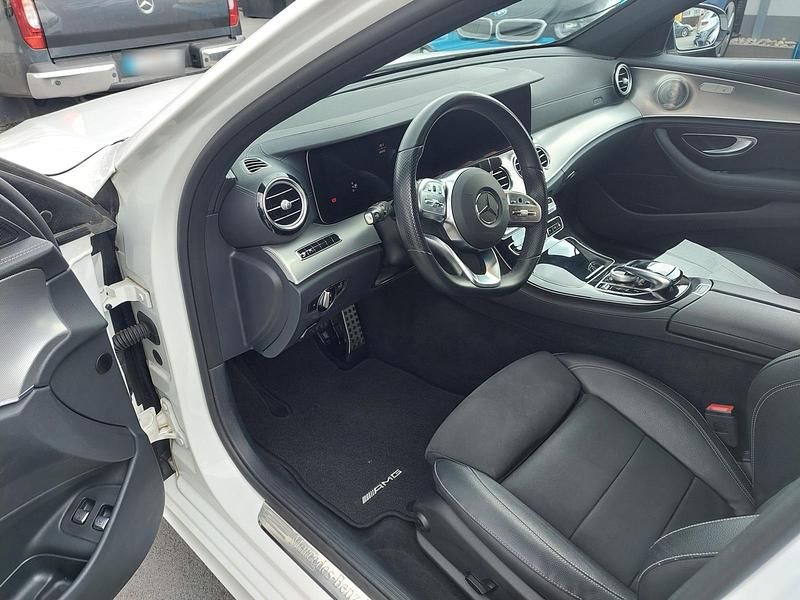 Gebraucht Mercedes E300 306 PS (225 kW) 2019 Weiß Kombi