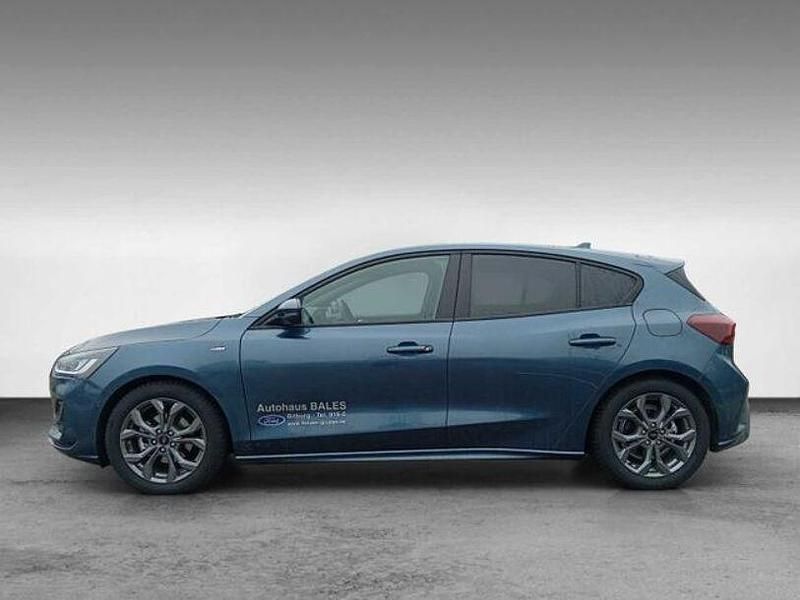 Gebraucht Ford Focus ST-Line 125 PS (91 kW) 2024 Blau Limousine