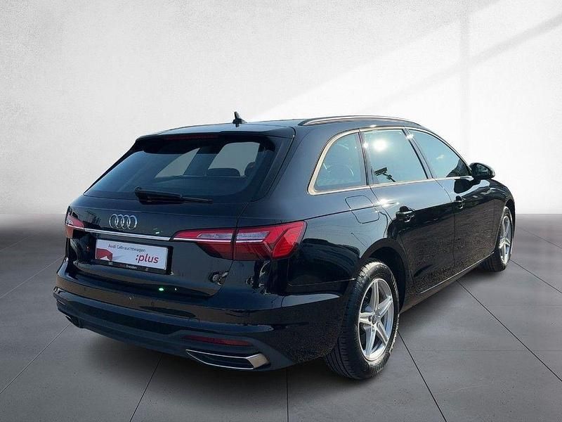 Gebraucht Audi A4 136 PS (100 kW) 2023 Brillantschwarz Kombi
