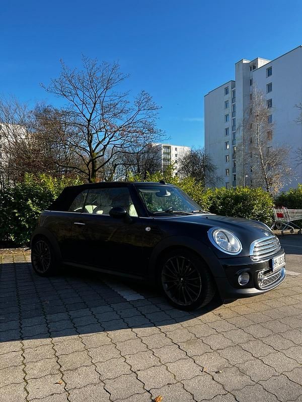 Schwarz Gebraucht 2010 Mini Cooper D Cabriolet Cabrio | 7.999 € - Bild 1/4