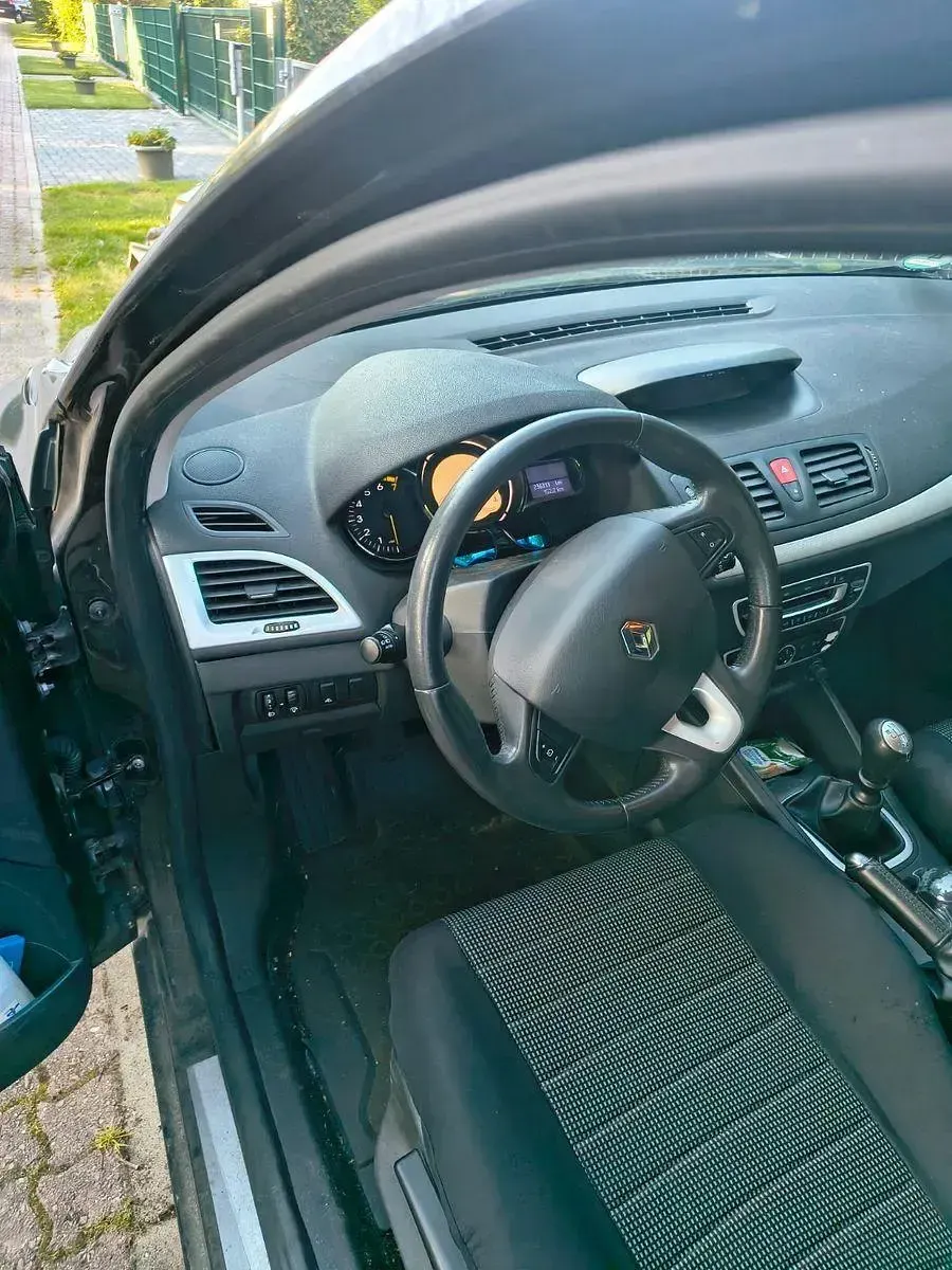 Gebraucht Renault Mégane Dynamique 110 PS (80 kW) 2009 Schwarz Limousine