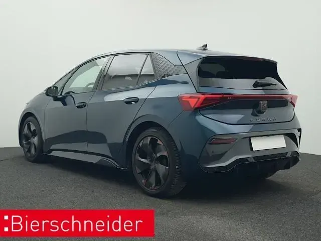 Używany Cupra Born 150 kW (204 KM) 2024 Niebieski Hatchback