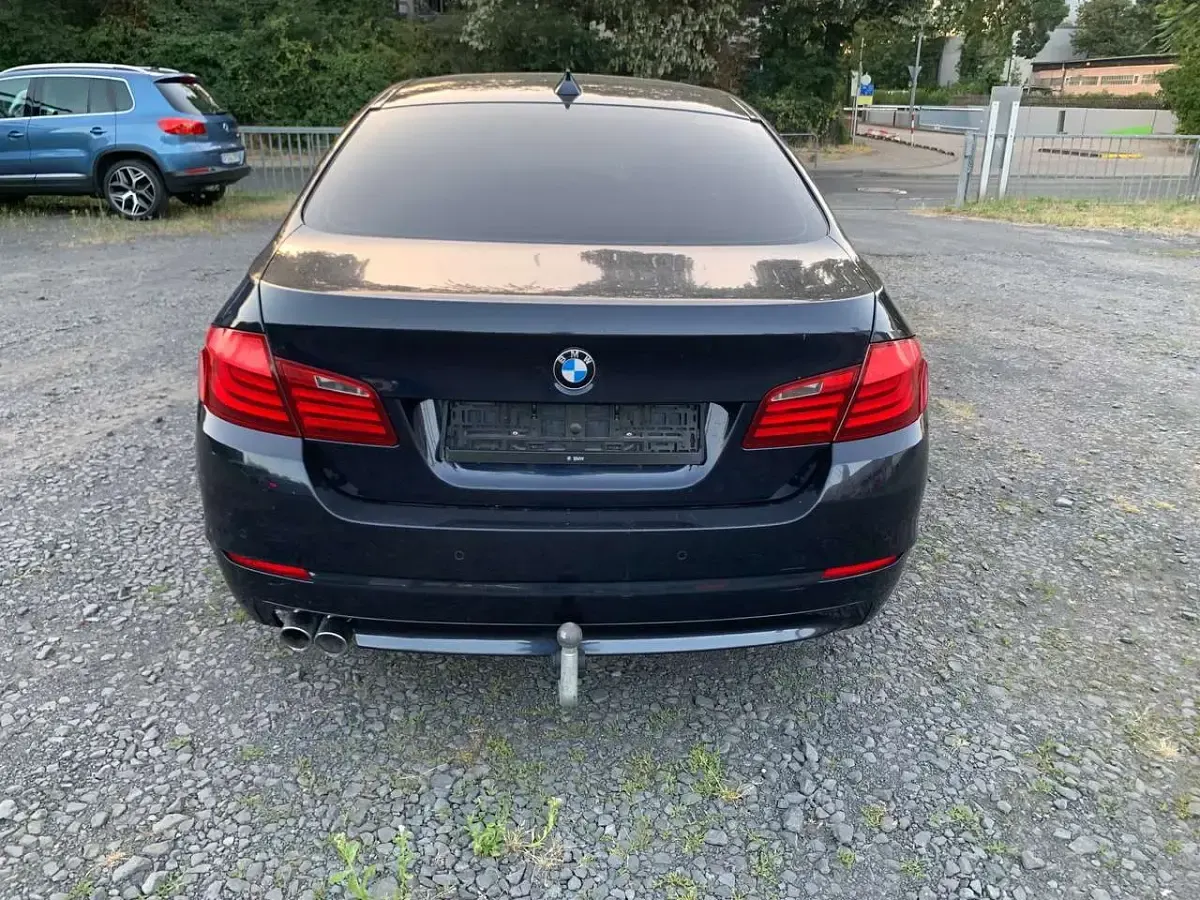 Gebraucht BMW 525 204 PS (150 kW) 2010 Blau Limousine