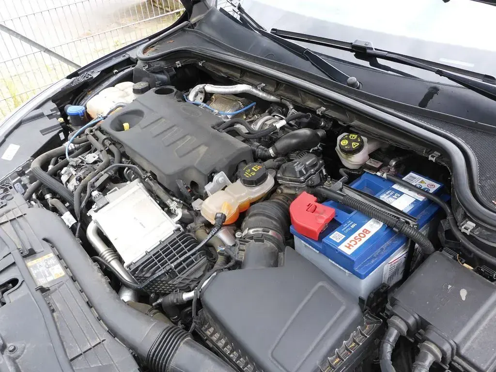 Gebraucht Ford Focus Vignale 150 PS (110 kW) 2020 Blau Limousine