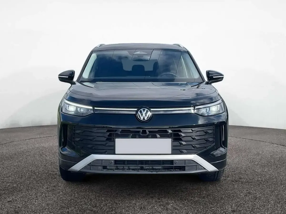 Gebraucht VW Tayron Life 204 PS (150 kW) 2025 Grenadillschwarz SUV
