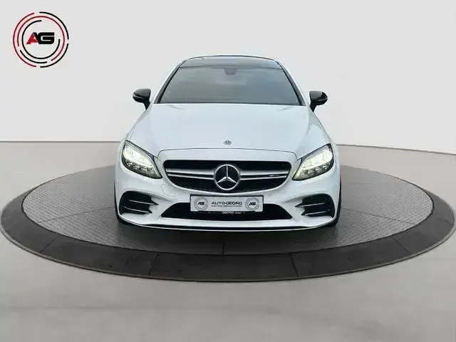 Gebraucht Mercedes C43 AMG AMG 390 PS (286 kW) 2018 Weiß Coupé