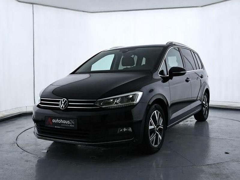 Gebraucht VW Touran Highline 150 PS (110 kW) 2022 Schwarz Van / Kleinbus