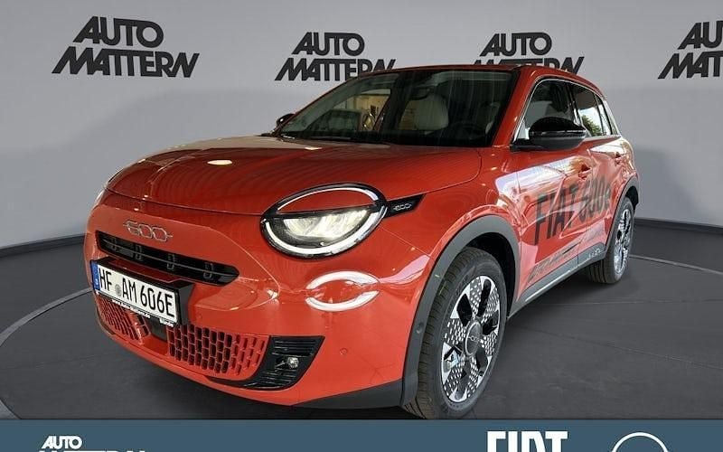 Gebraucht Fiat 600E La Prima 114 kW (156 PS) 2023 Orange SUV
