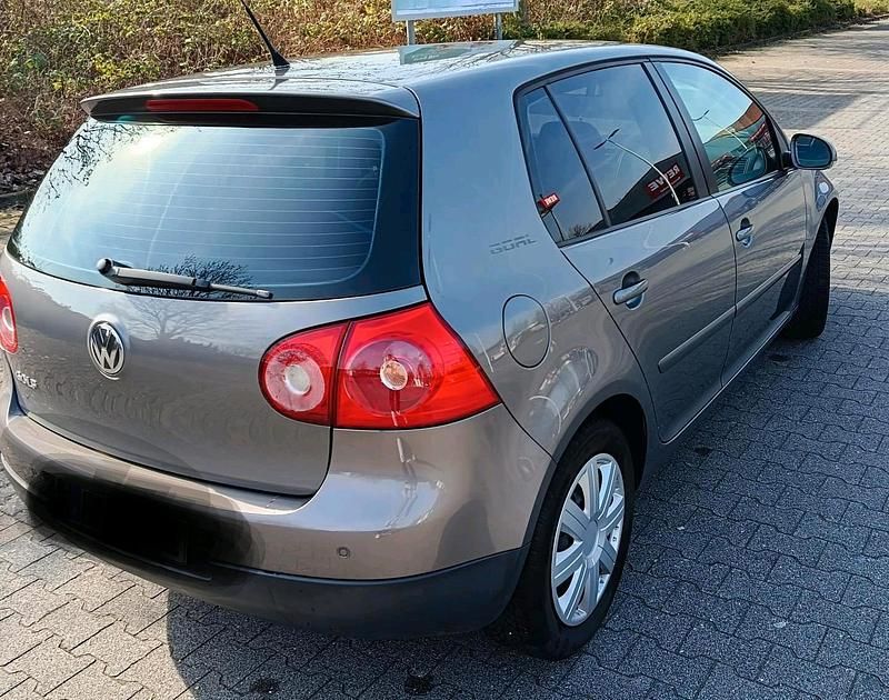 Gebraucht VW Golf V 75 PS (55 kW) 2006 Grau Kleinwagen
