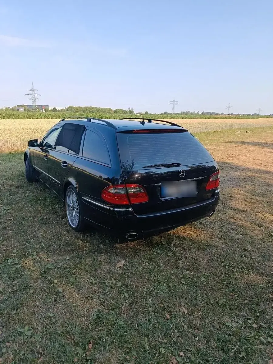 Gebraucht Mercedes 320 165 PS (121 kW) 2018 Schwarz Kombi