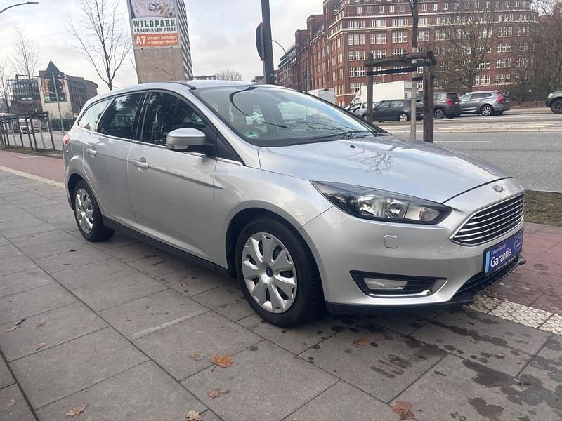 Gebraucht Ford Focus Titanium 101 PS (74 kW) 2015 Silber Kombi