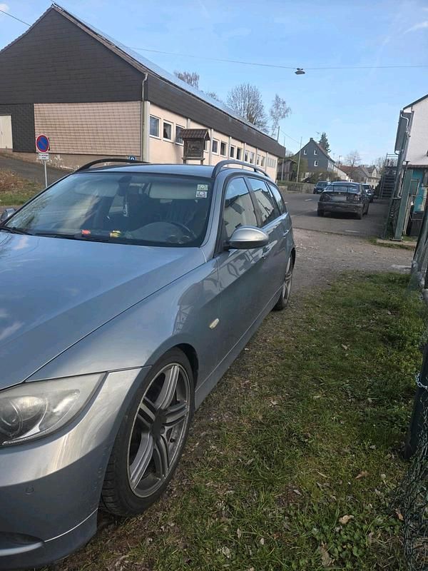 Gebraucht BMW 320 163 PS (119 kW) 2006 Kombi