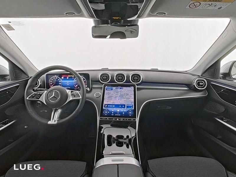 Gebraucht Mercedes C180 Avantgarde 170 PS (125 kW) 2024 Silber Limousine